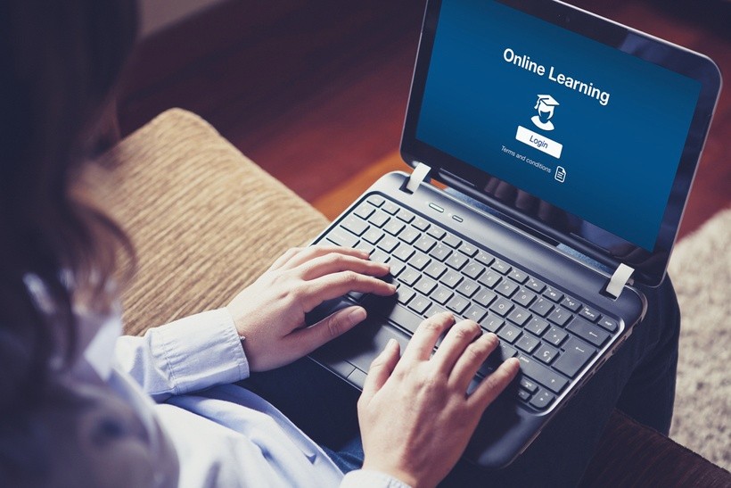 Students’ Self-Development Of Online Learning Capabilities